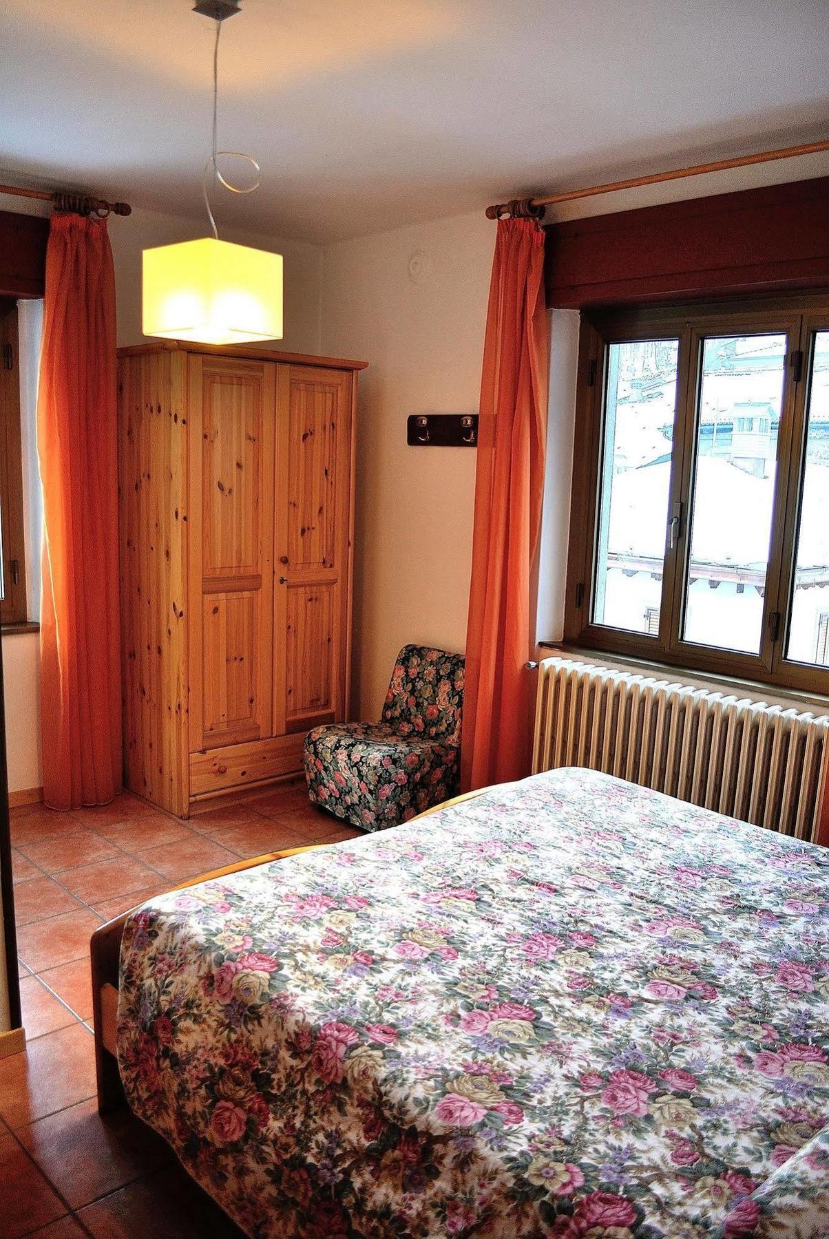 Albergo Morandi วัลบอนดิโอเน ภายนอก รูปภาพ